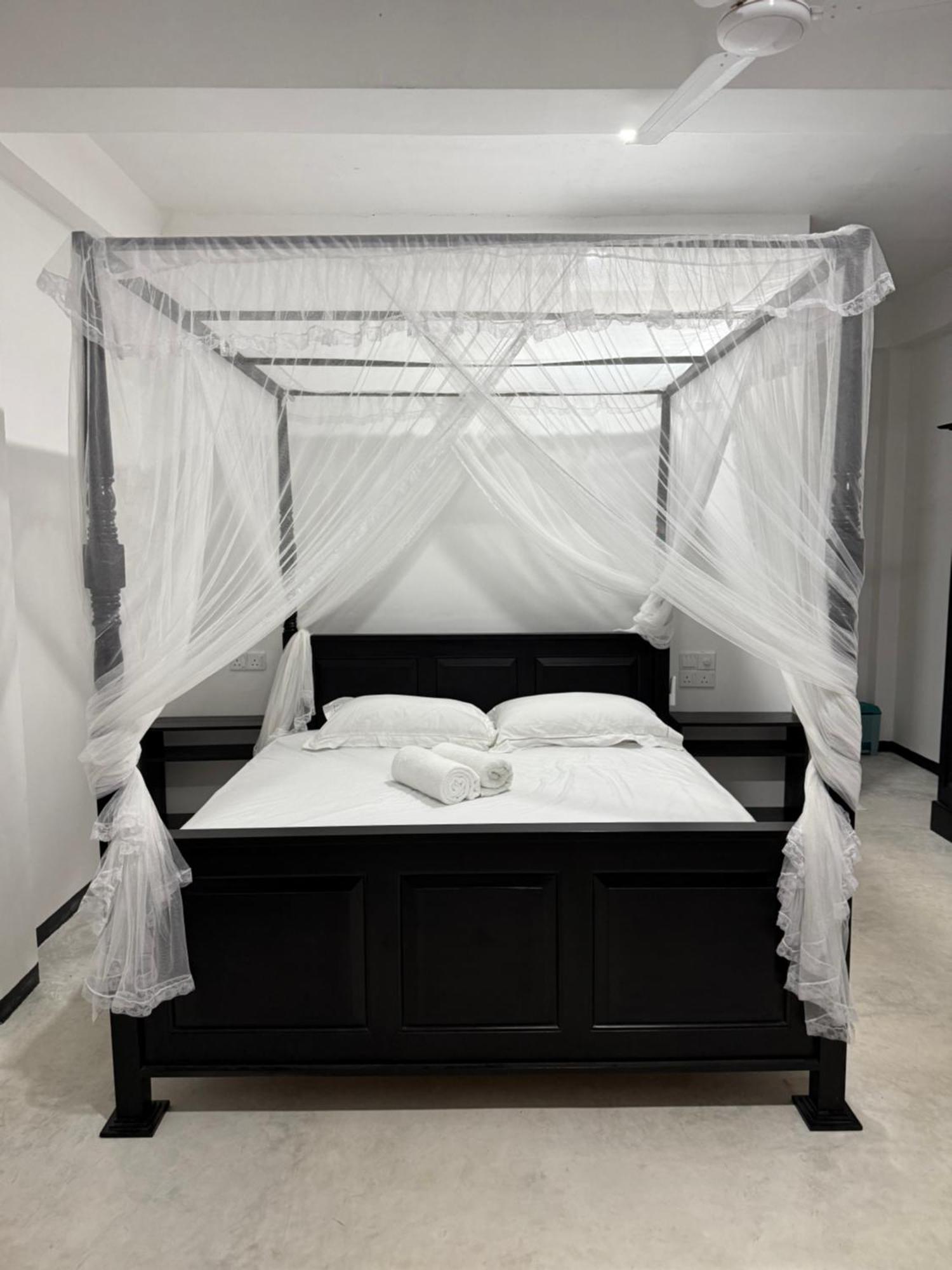 La Fiesta Bed and Breakfast Weligama Εξωτερικό φωτογραφία