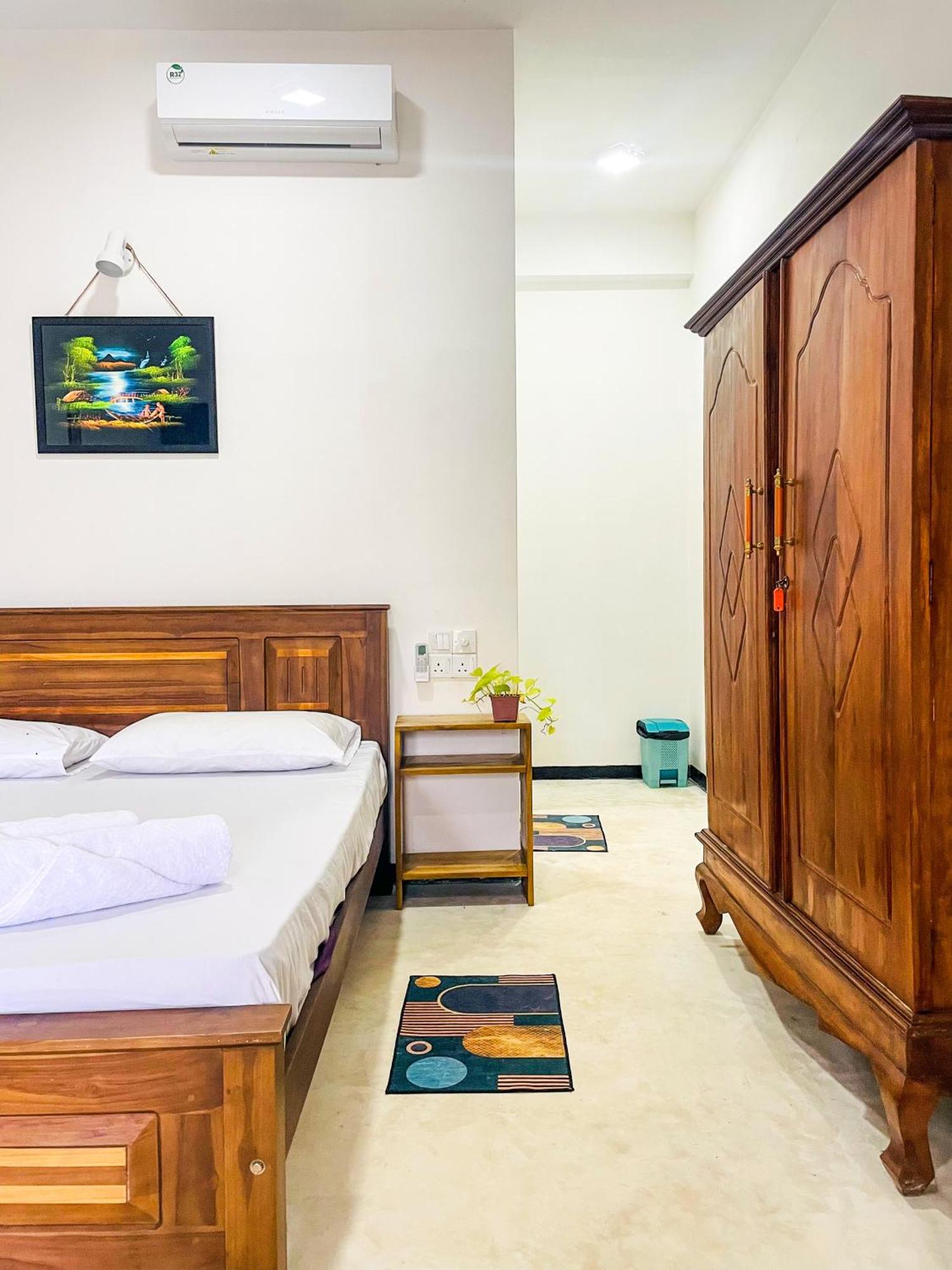La Fiesta Bed and Breakfast Weligama Εξωτερικό φωτογραφία